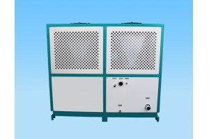 40匹茉莉色風(fēng)冷式螺桿冷水機(jī)組